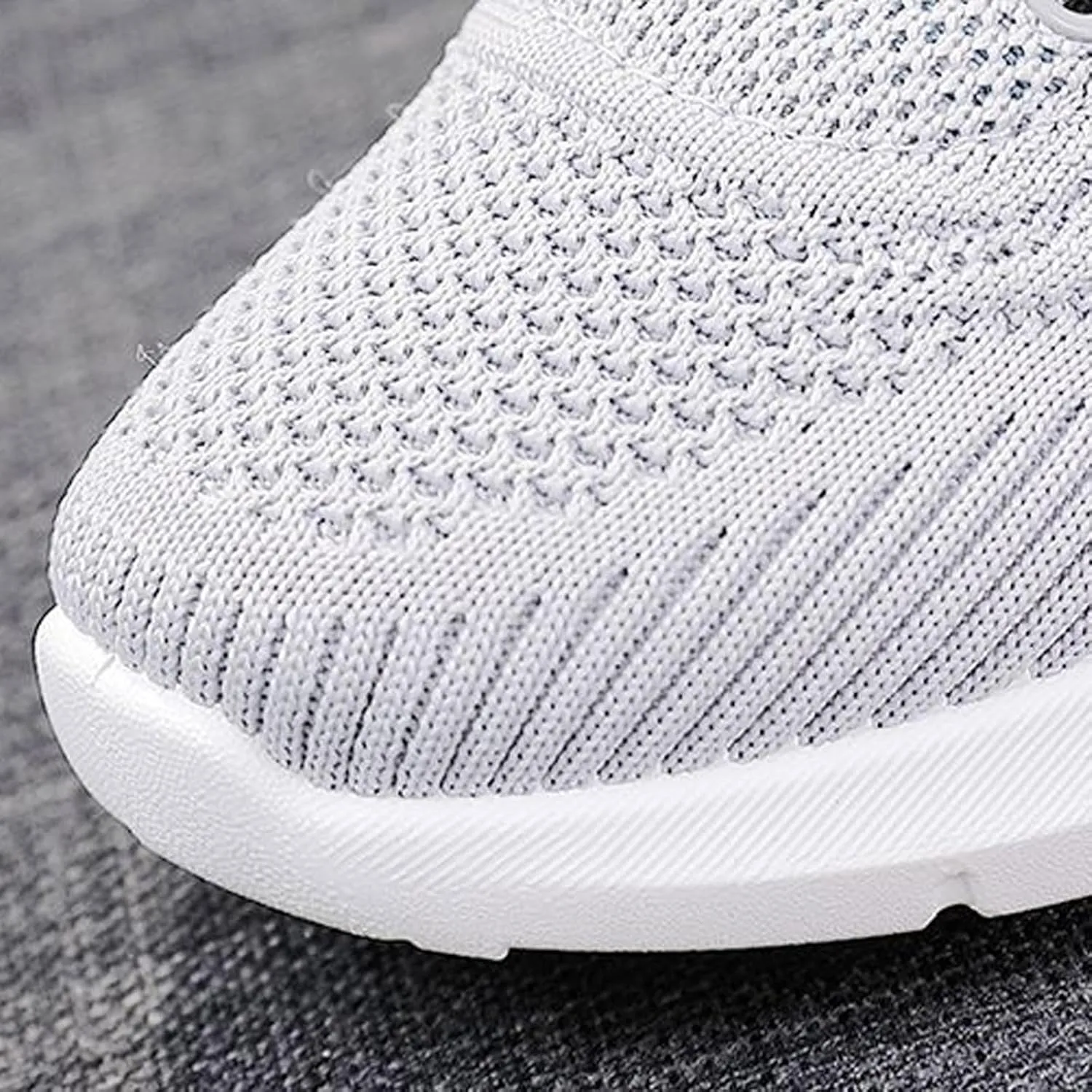 2023 Spring New Lightweight Soft Bottom Breathable Casual Student Running Shoes Hundred with Sports Shoes Wide Width Women Water Shoes