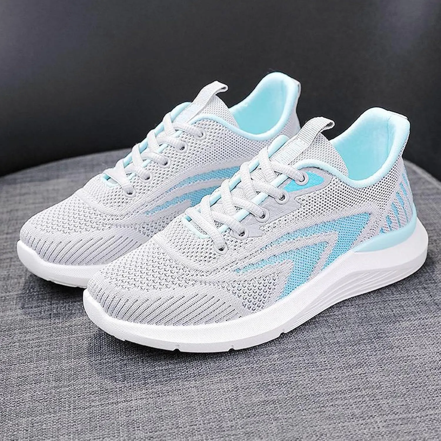 2023 Spring New Lightweight Soft Bottom Breathable Casual Student Running Shoes Hundred with Sports Shoes Wide Width Women Water Shoes