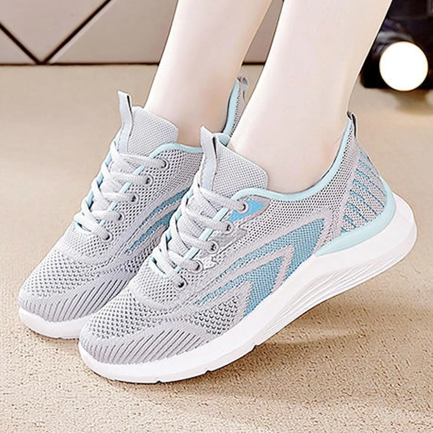 2023 Spring New Lightweight Soft Bottom Breathable Casual Student Running Shoes Hundred with Sports Shoes Wide Width Women Water Shoes