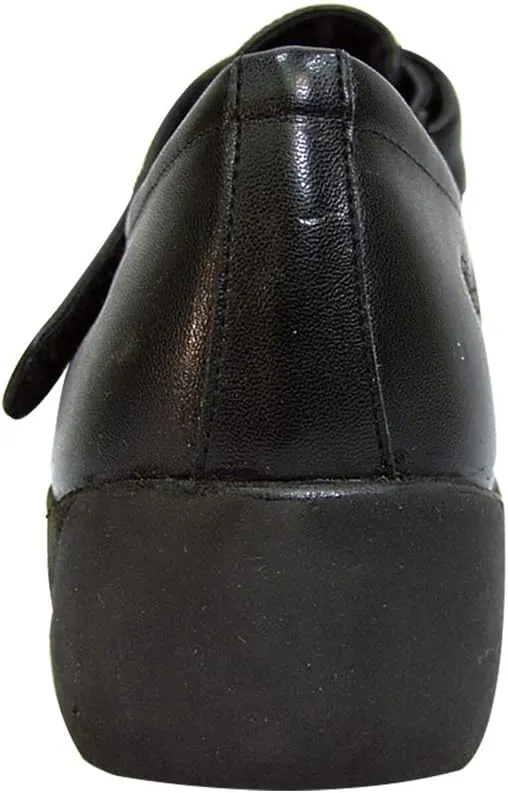 24 Hour Comfort Fiona Women's Wide Width Hook and Loop Leather Loafers