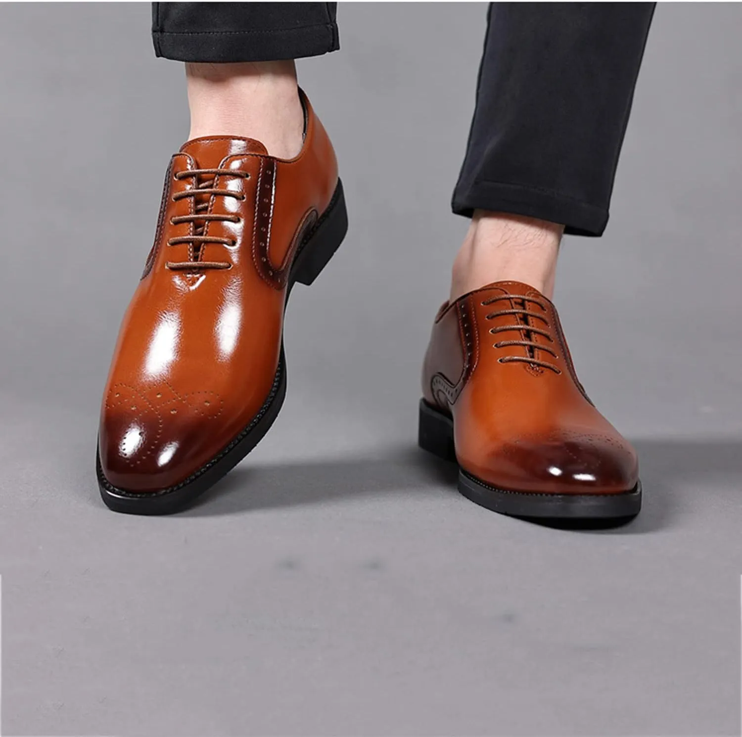 Men's Business Casual Dress Shoes Classic Wingtip Lace-Up Brogues Modern Formal Oxfords Shoes