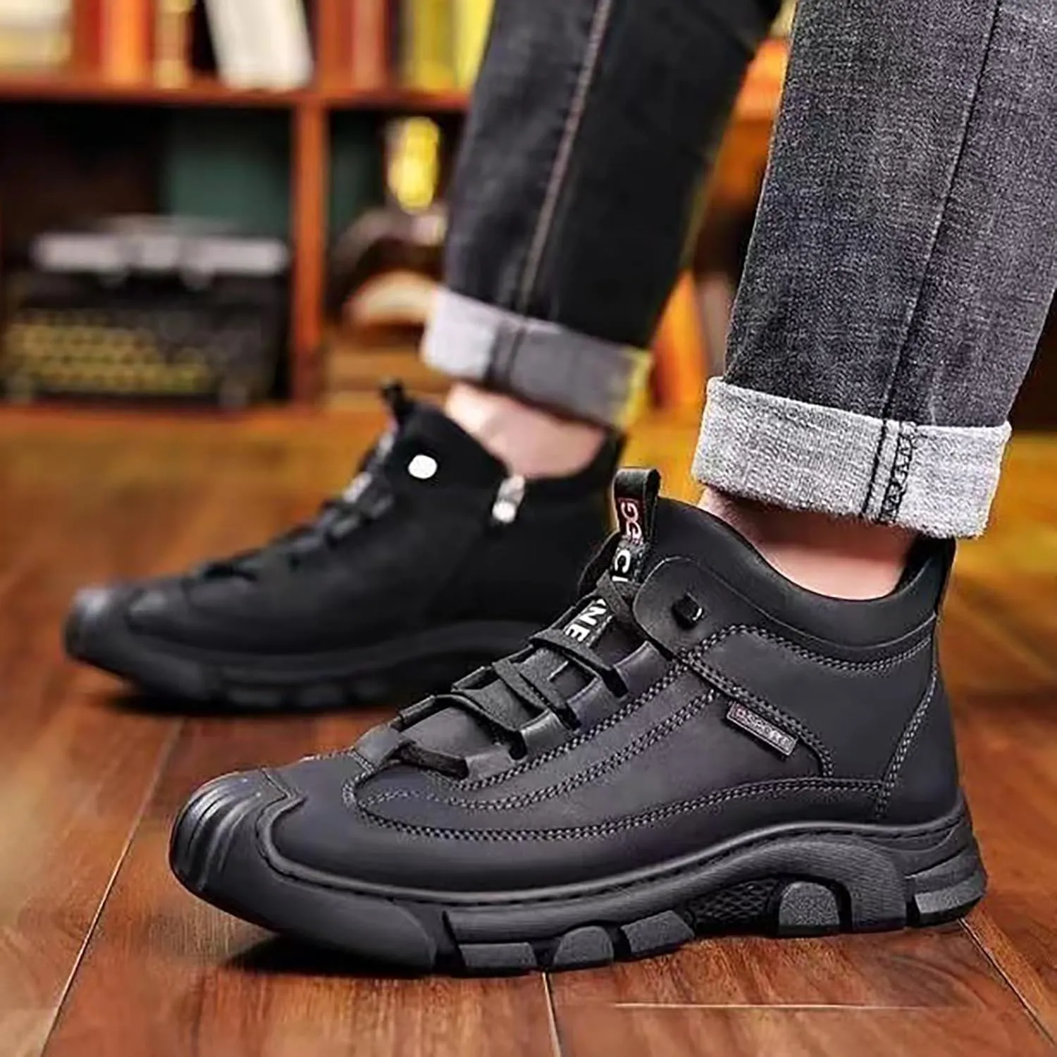 Men's Winter Lace Up Plush and Thickened Casual Soft Sole Slip Fashionable Leather Upper Father's Snow Warm Boots Mens