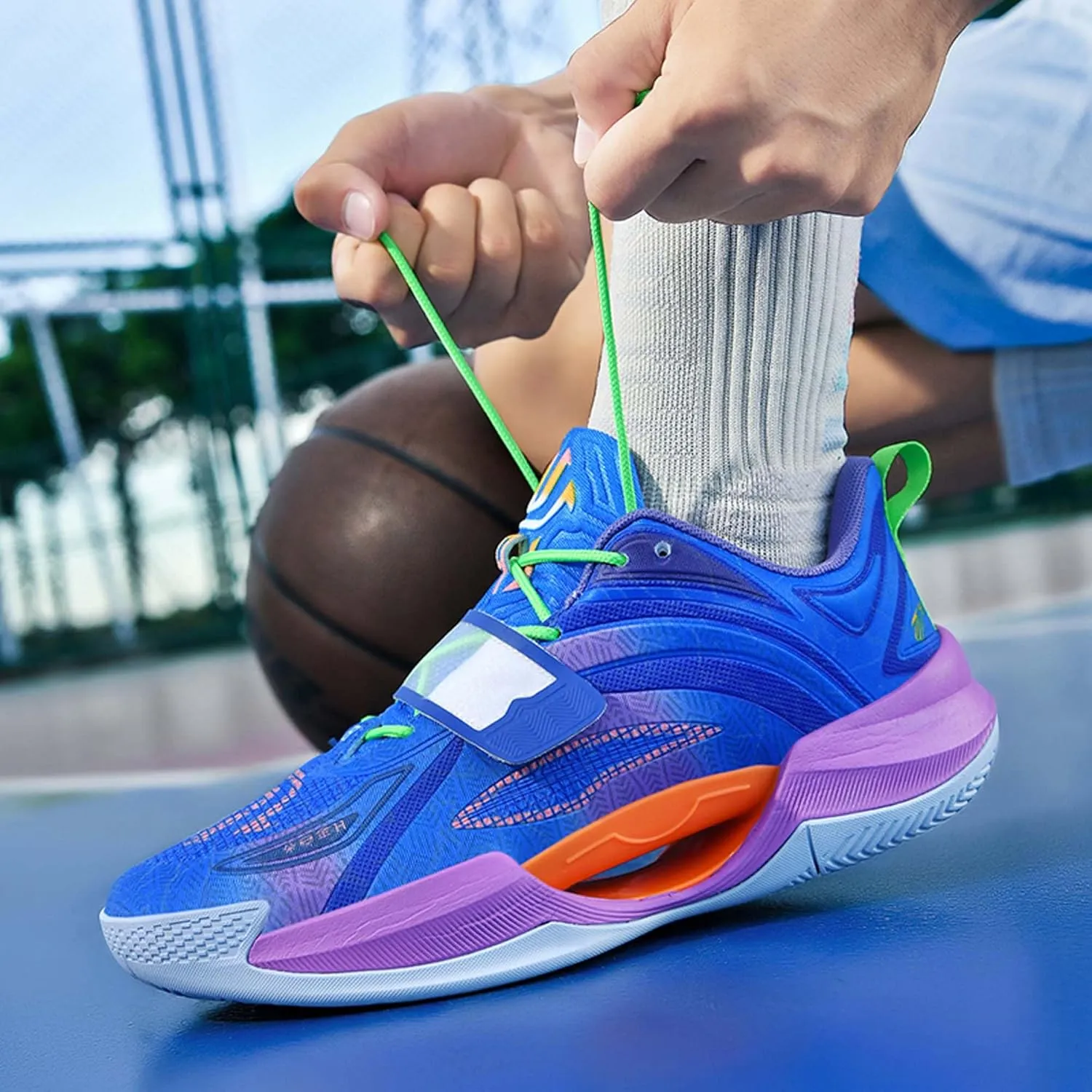 Neutral Fluorescent Basketball Shoes Fashion High Top Sneakers Breathable Anti-Slip Running Trainers Lightweight Breathable Outdoor Fitness Walking Jogging Shoes