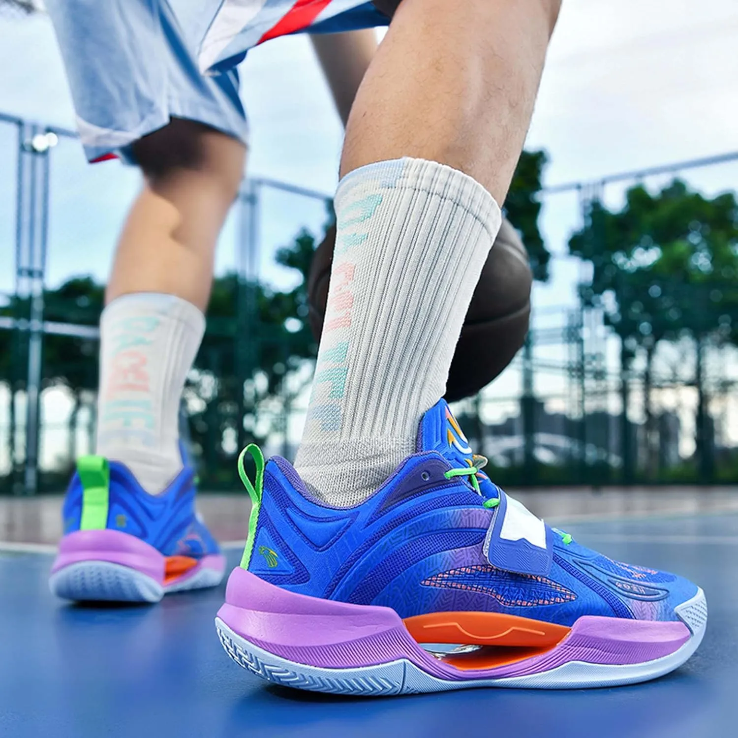 Neutral Fluorescent Basketball Shoes Fashion High Top Sneakers Breathable Anti-Slip Running Trainers Lightweight Breathable Outdoor Fitness Walking Jogging Shoes
