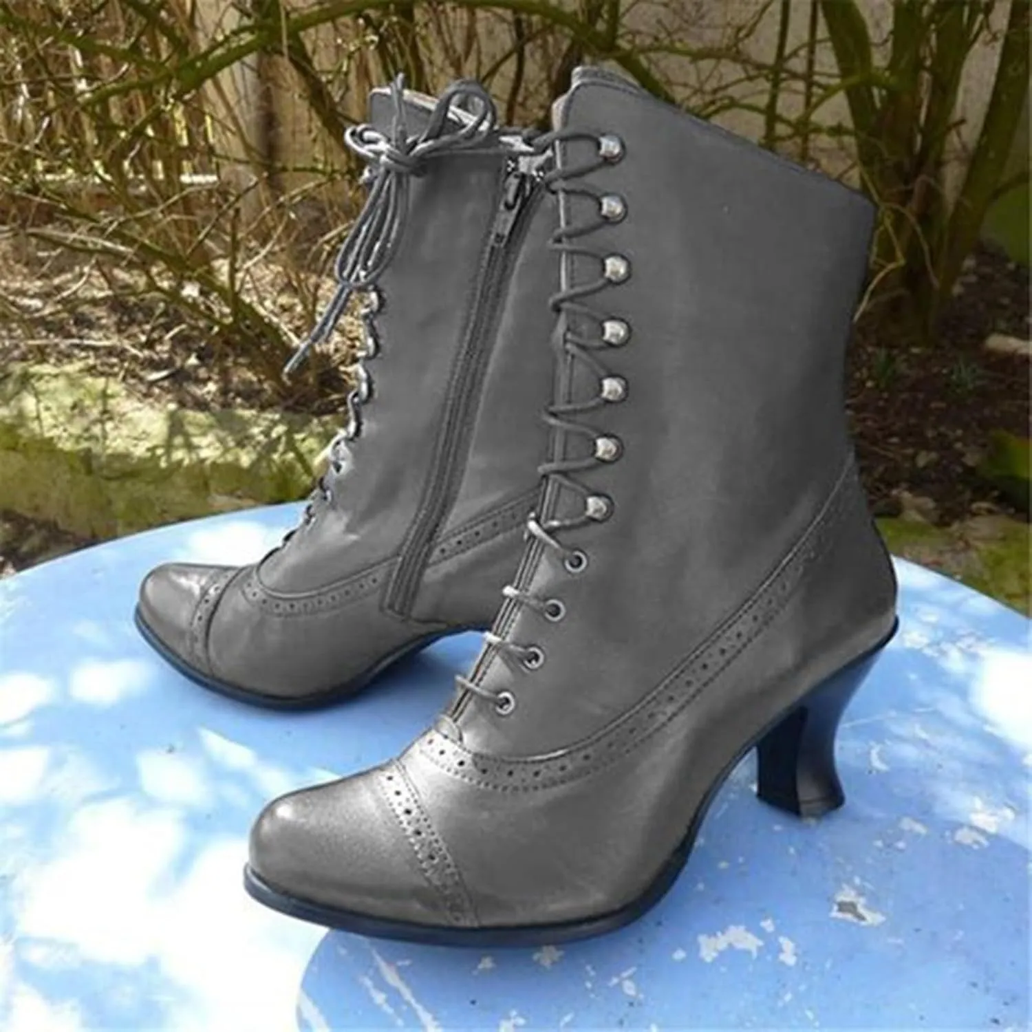 Victorian Boots for Women Vintage Boots 70s Lace up Ankle Boots Mid Heel Booties Heel Side Zippers Round Toe Costume Shoes