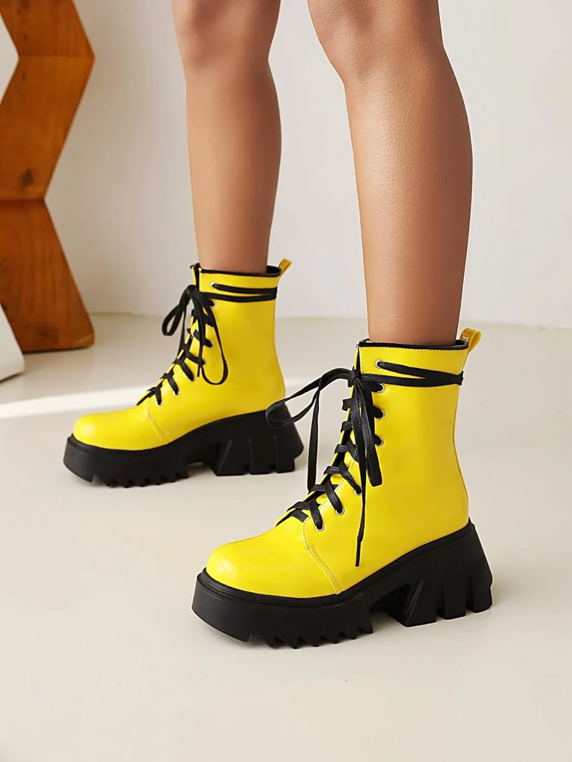 Women's Platform Combat Booties Lace Up Motorcycle Boots Chunky Block High Heel Ankle Boots Punk Goth Lug Sole Boots Round Toe Shoes
