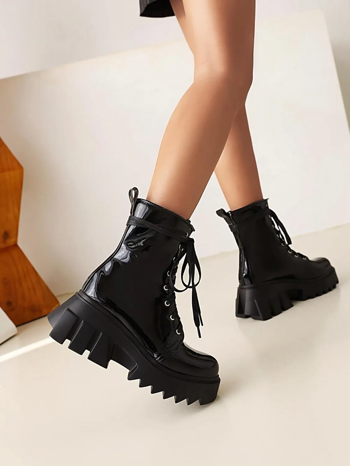 Women's Platform Combat Booties Lace Up Motorcycle Boots Chunky Block High Heel Ankle Boots Punk Goth Lug Sole Boots Round Toe Shoes