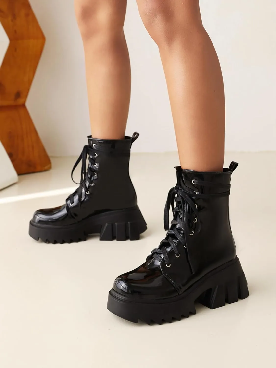 Women's Platform Combat Booties Lace Up Motorcycle Boots Chunky Block High Heel Ankle Boots Punk Goth Lug Sole Boots Round Toe Shoes