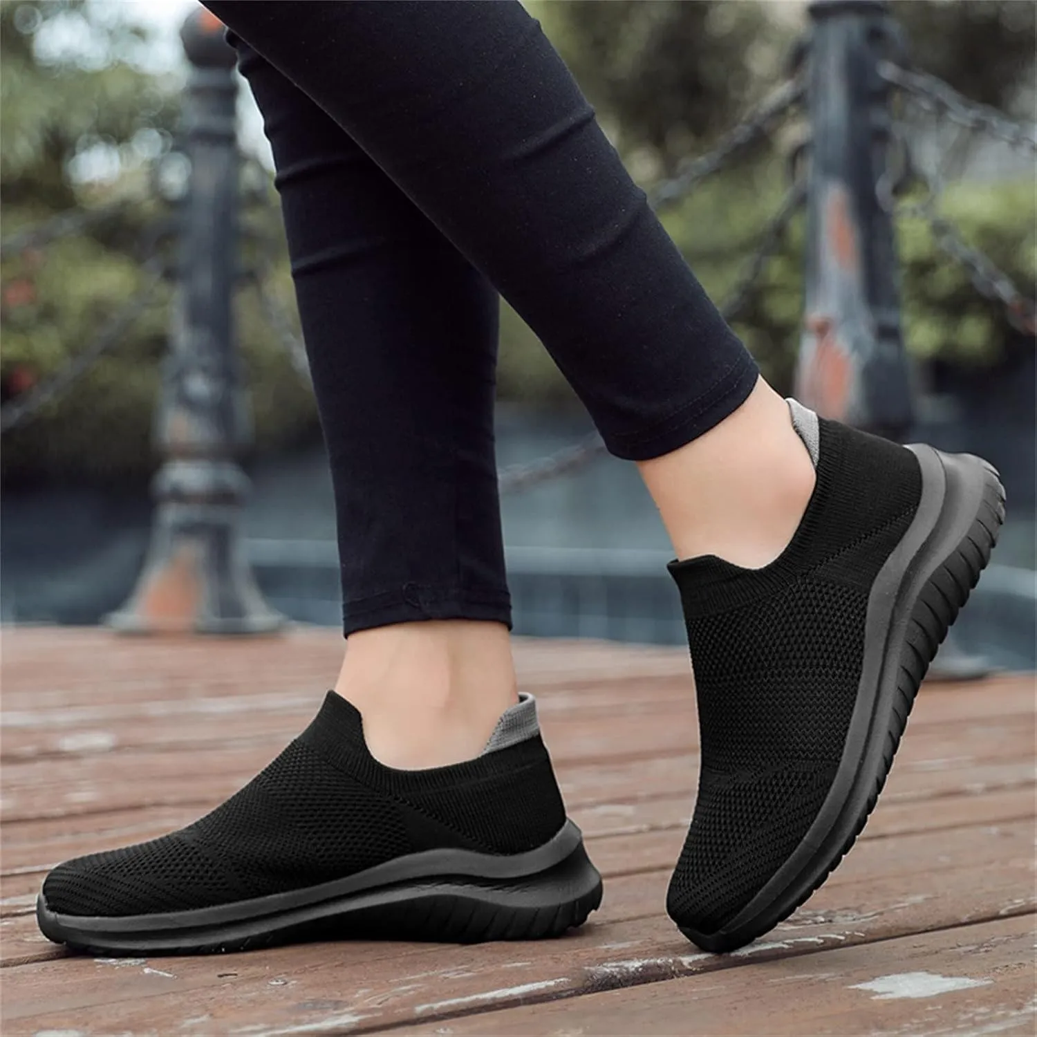 Women's Slip on Shoes Canvas Sneakers Loafers Non Slip Tennis Shoes Men Dressy Casual Black Shoes Slip On Sneakers Slip On Tennis Shoe Cross Trainer Shoe